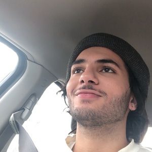 Meet your Posher, Hhussein